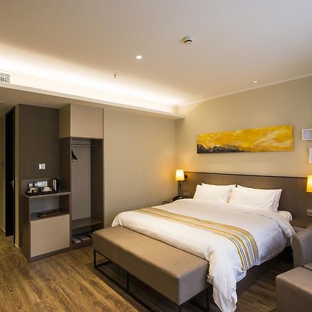 Home Inn Plus Shanghai Zhangjiang Park Exterior foto