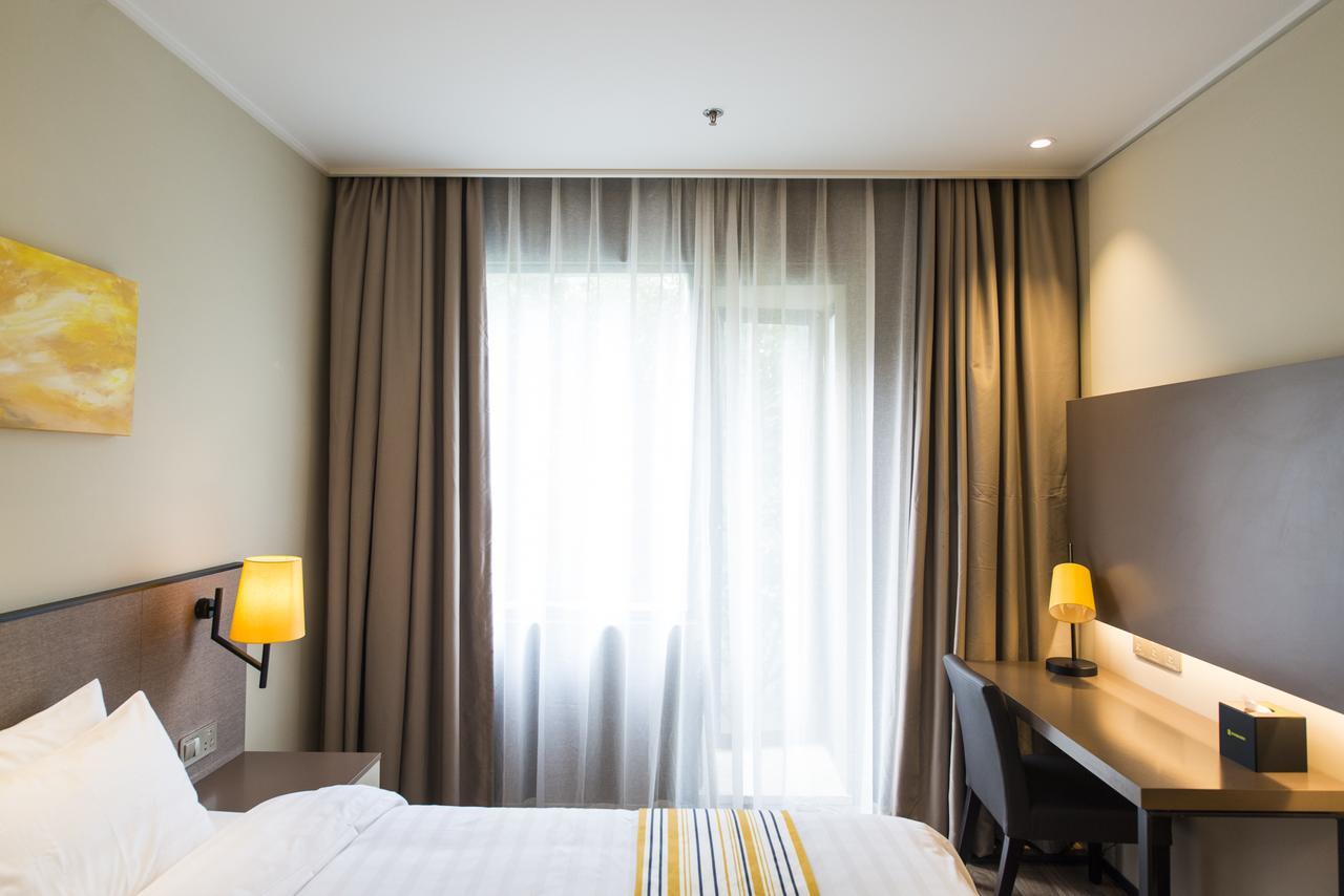 Home Inn Plus Shanghai Zhangjiang Park Exterior foto